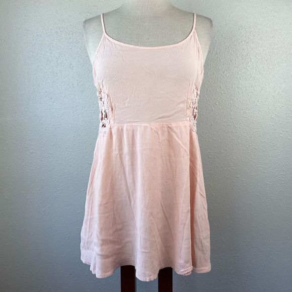 Forever 21 Pink Spaghetti Strap Tank Top Size M EUC - Picture 1 of 9